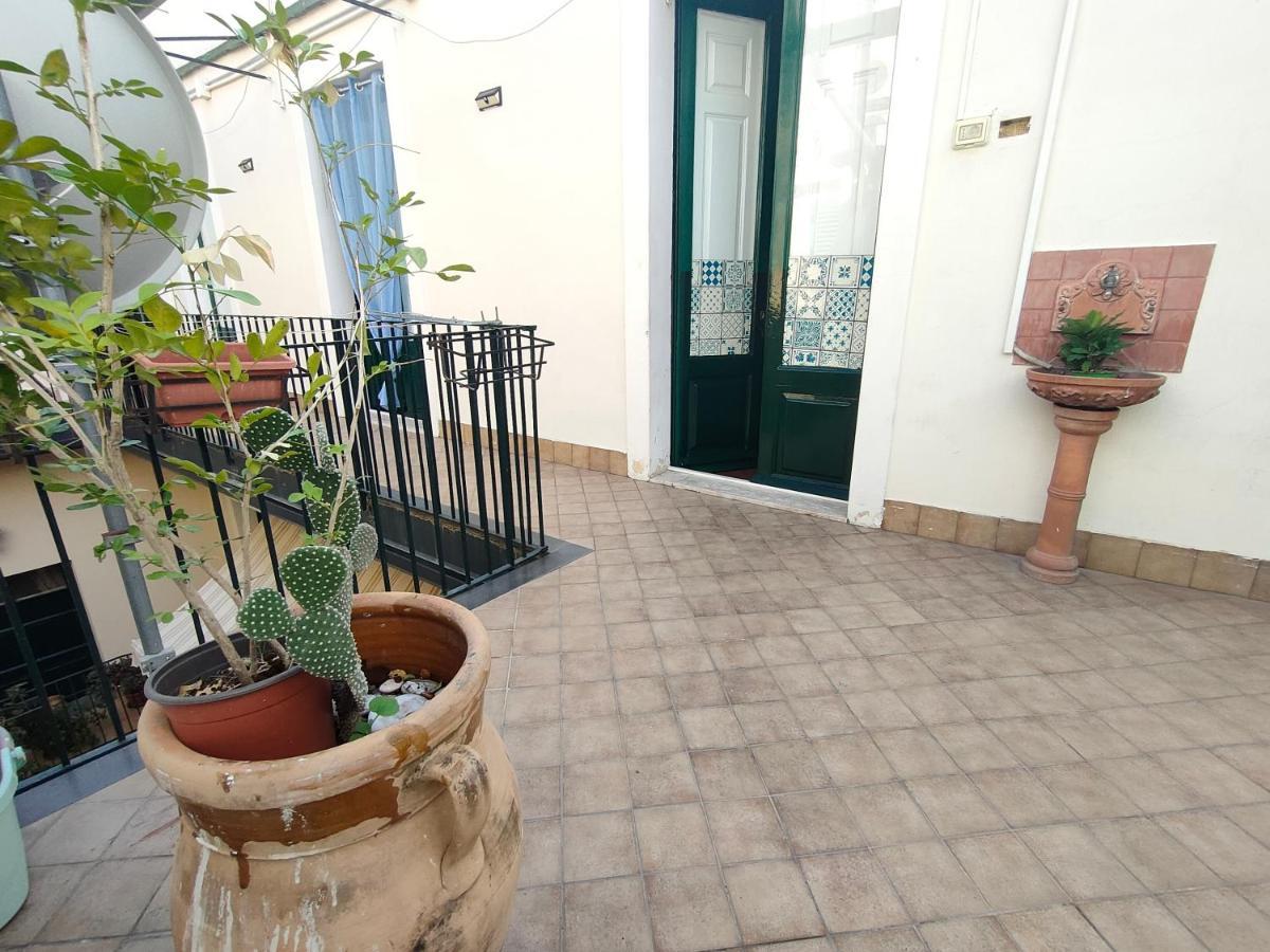 Arco Del Vescovo 2 Apartment Acireale Bagian luar foto